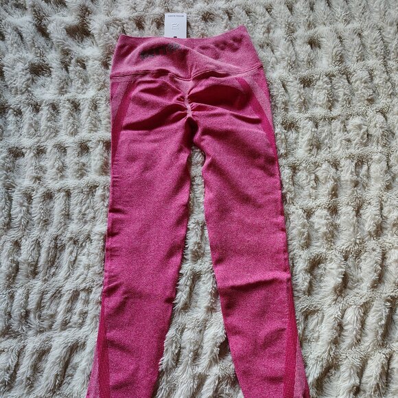 Better Bodies High Waisted Small Scrunch Leggings in Pink - Picture 1 of 2